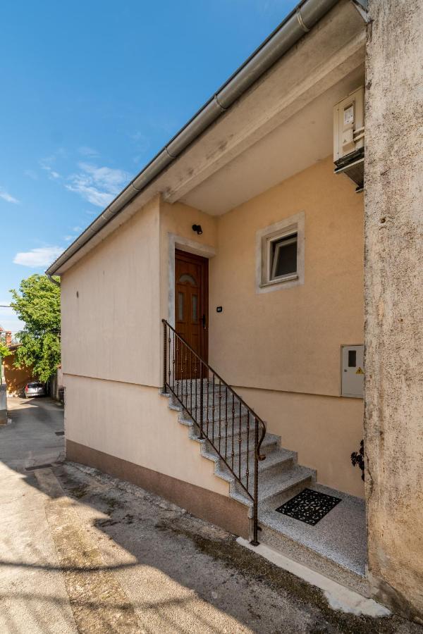 Apartment Palada